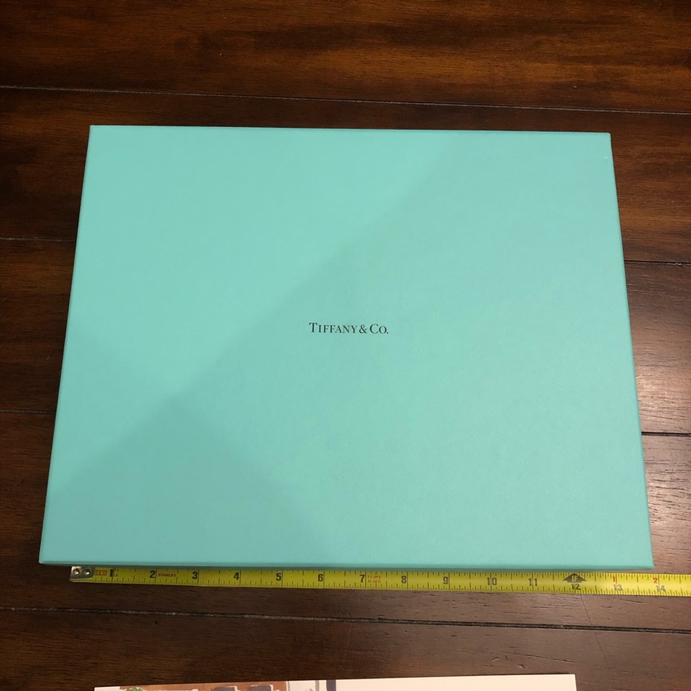 (8) Tiffany Christmas Cards with matching envelopes and box - Taxi in the City - Picture 7 of 8